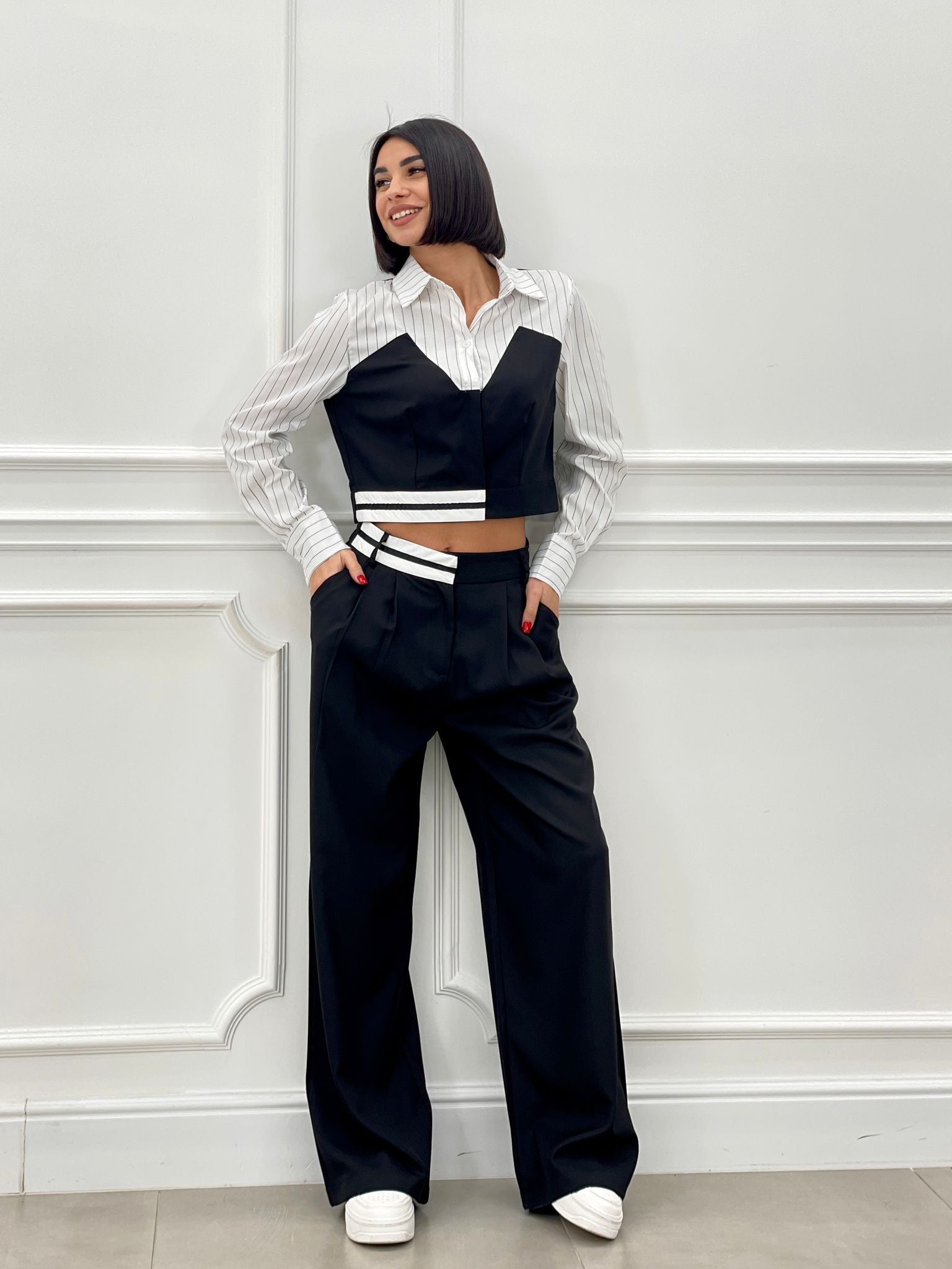 COORDINATO CAMICIA CROP E PANTALONE NEW SS25