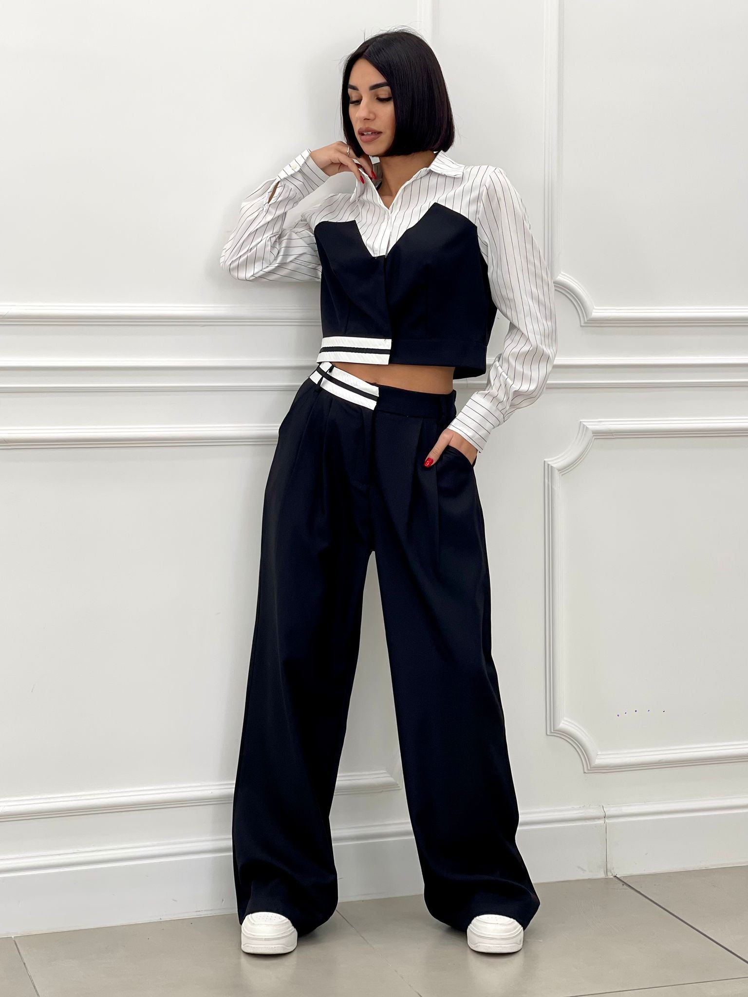 COORDINATO CAMICIA CROP E PANTALONE NEW SS25