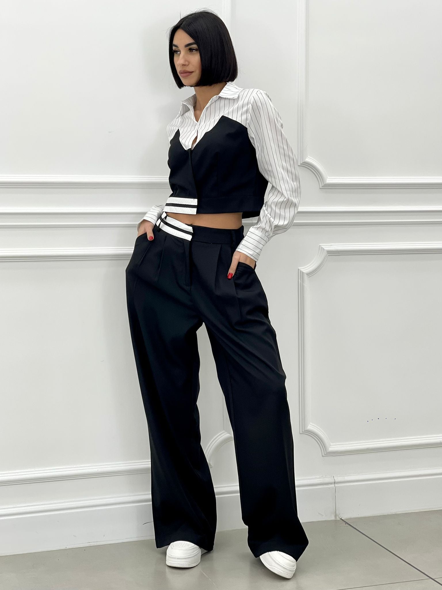 COORDINATO CAMICIA CROP E PANTALONE NEW SS25