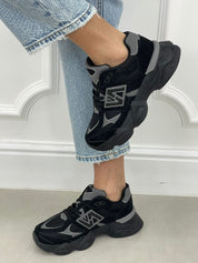 SNEAKERS HIGH SOLE