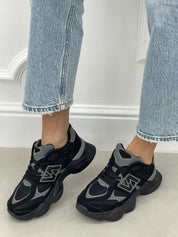 SNEAKERS HIGH SOLE