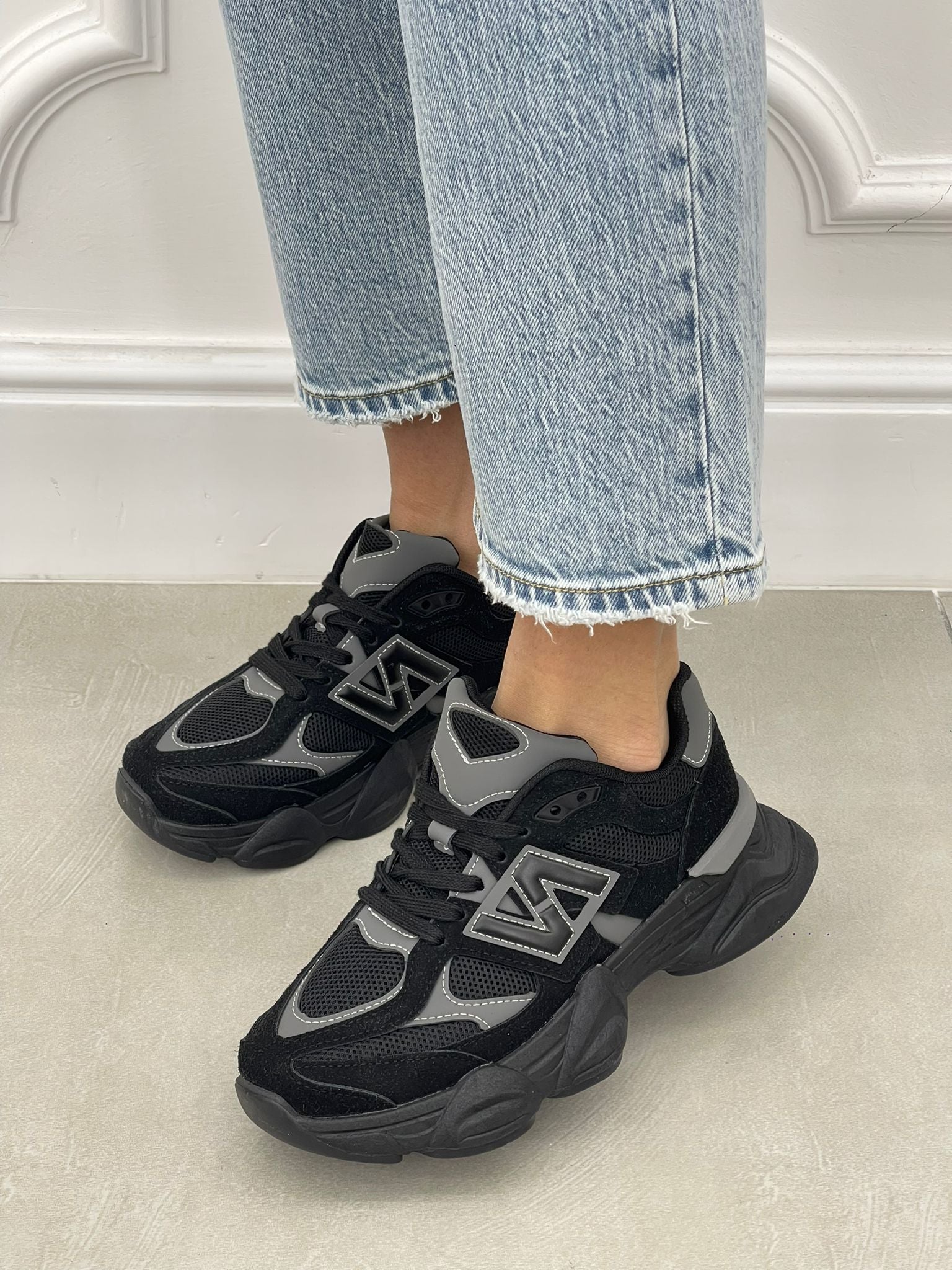 SNEAKERS HIGH SOLE
