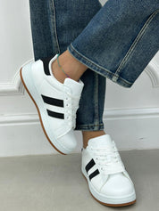 SNEKAERS TWO STRIPES NEW AI26