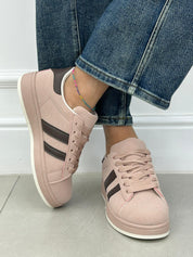 SNEKAERS TWO STRIPES NEW AI26