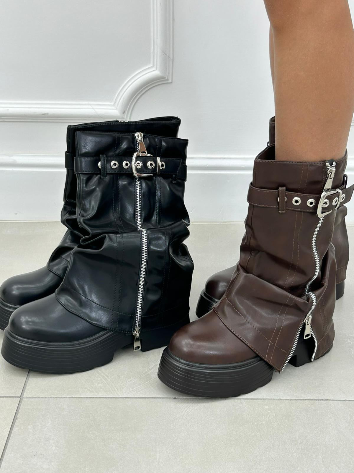 STIVALETTO ZIP E BUCKLE NEW AI26