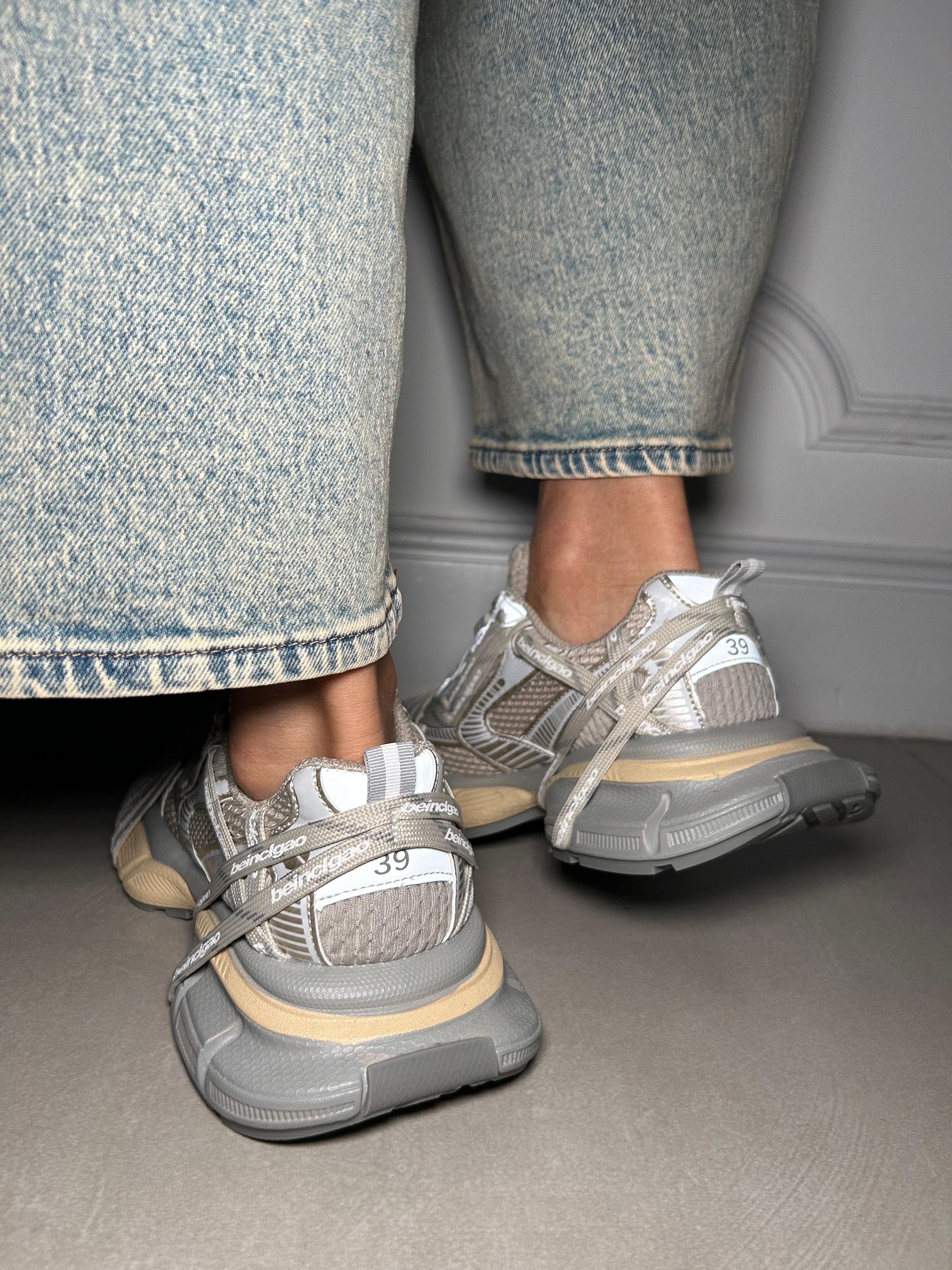 SNEAKERS TRIPLA S NEW P/E26
