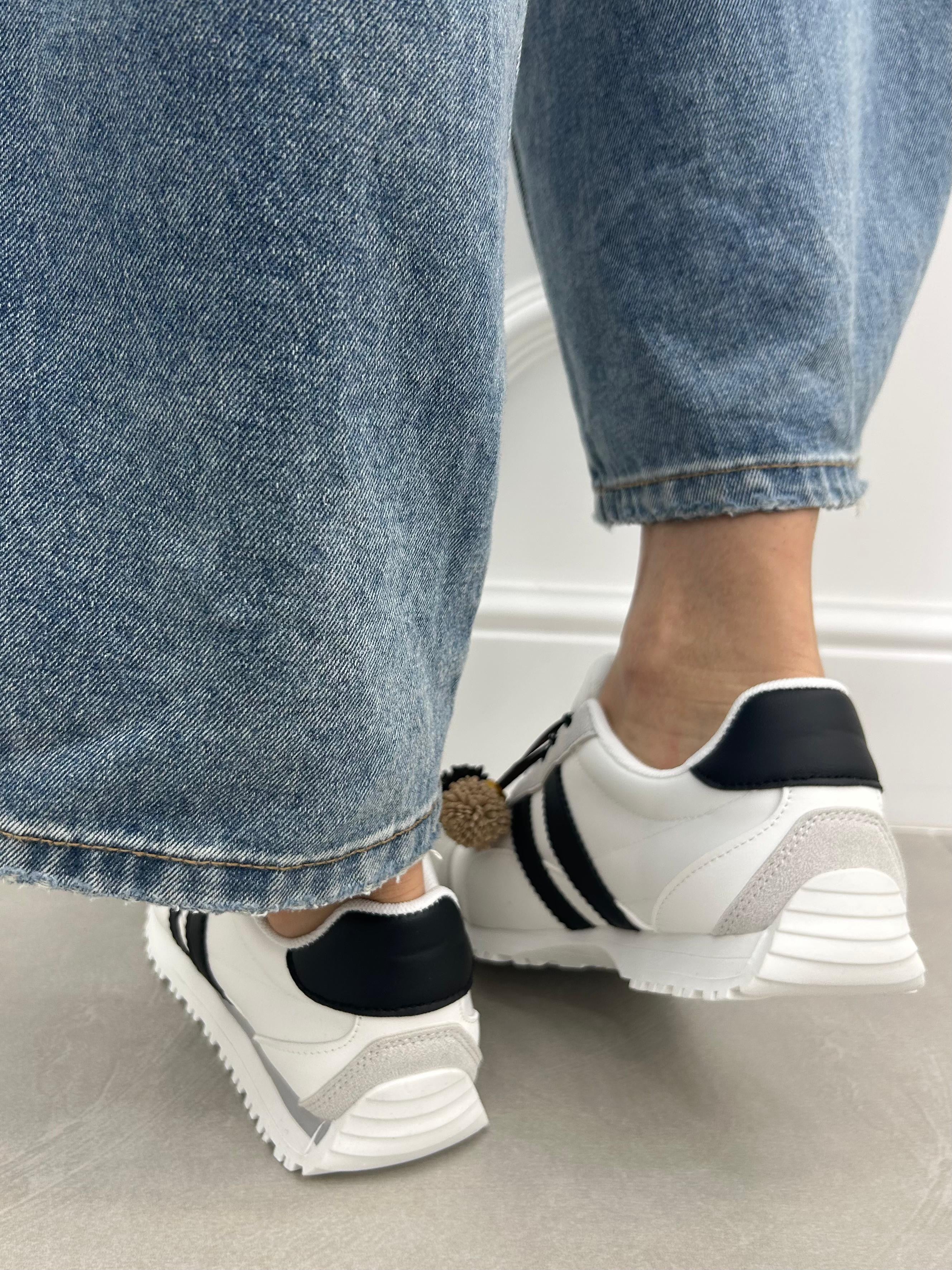 SNEAKERS TWO STRIPES NEW PE/26