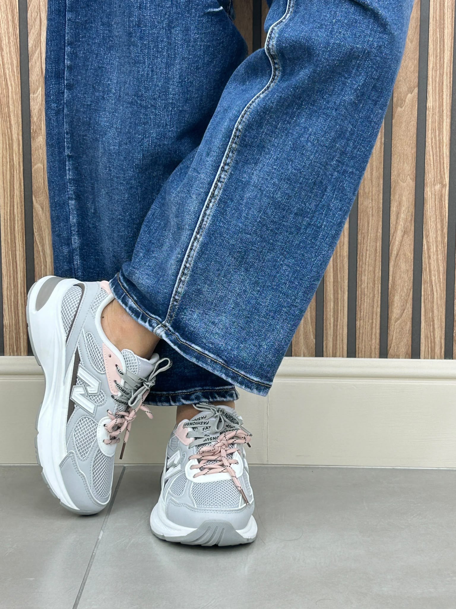 SNEAKERS BOSTON  NEW AI/27