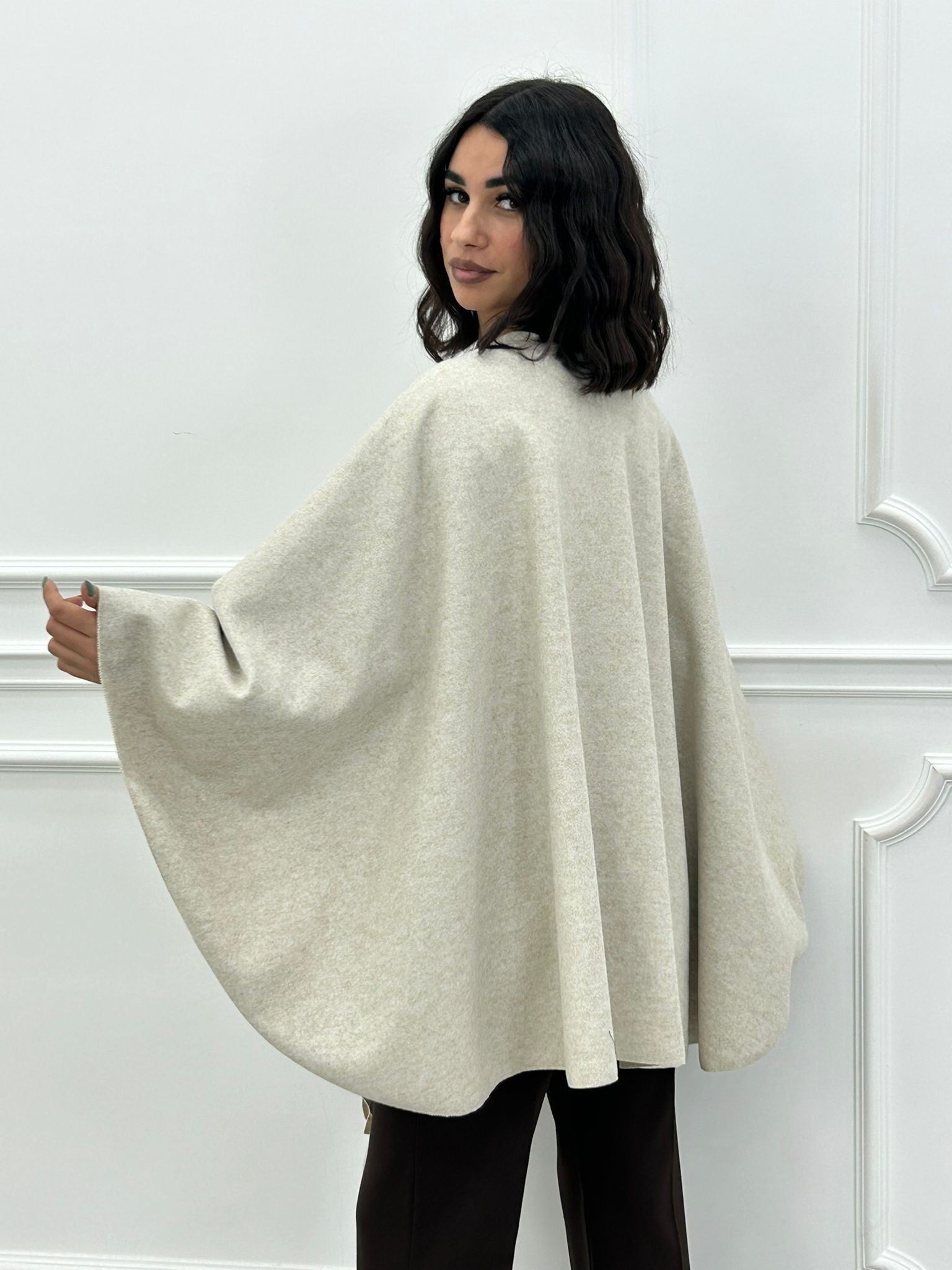 PONCHO CON FRANGE NEW AI26