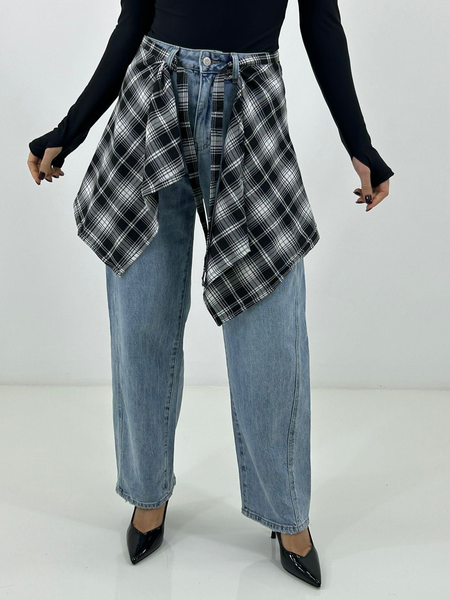 JEANS CASUAL CON FOULARD NEW P/E26