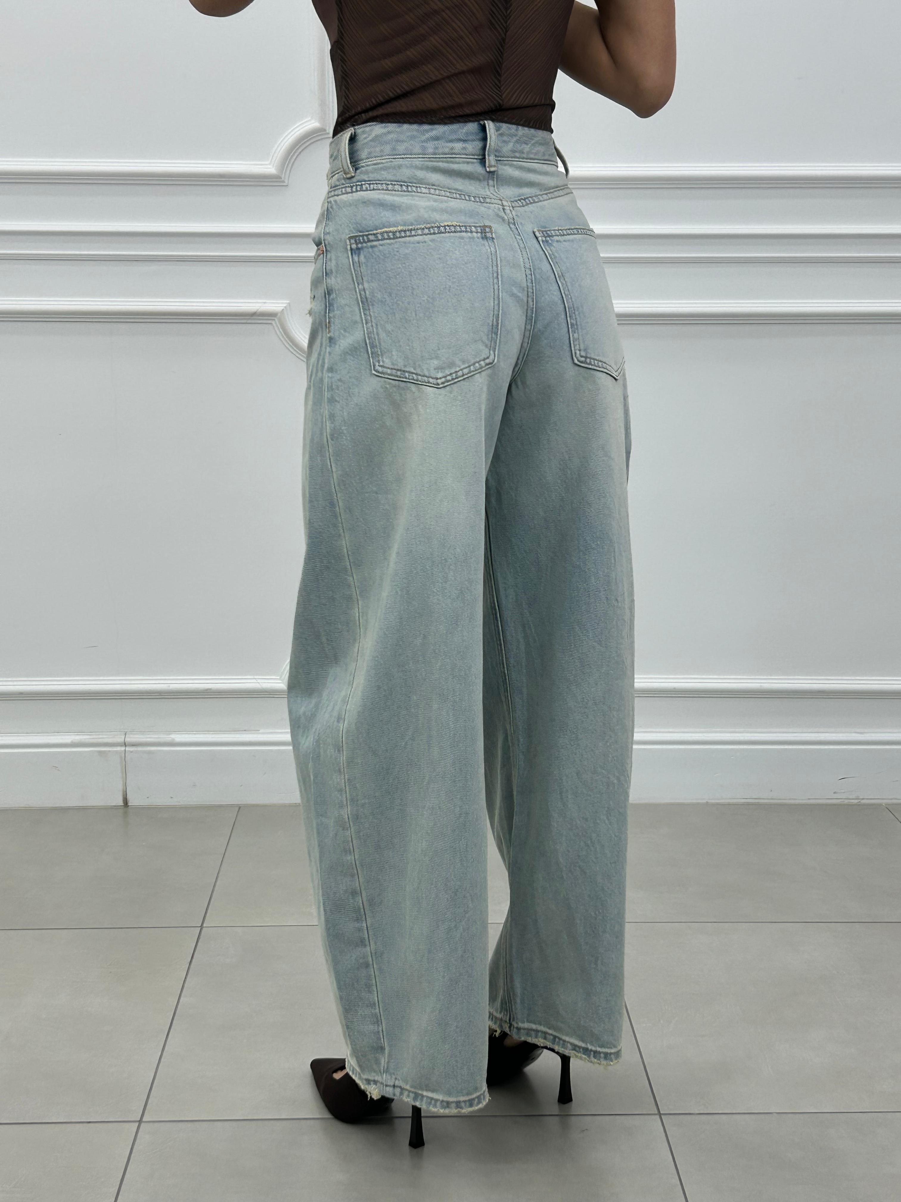 JEANS LOOS FIT NEW PE/26
