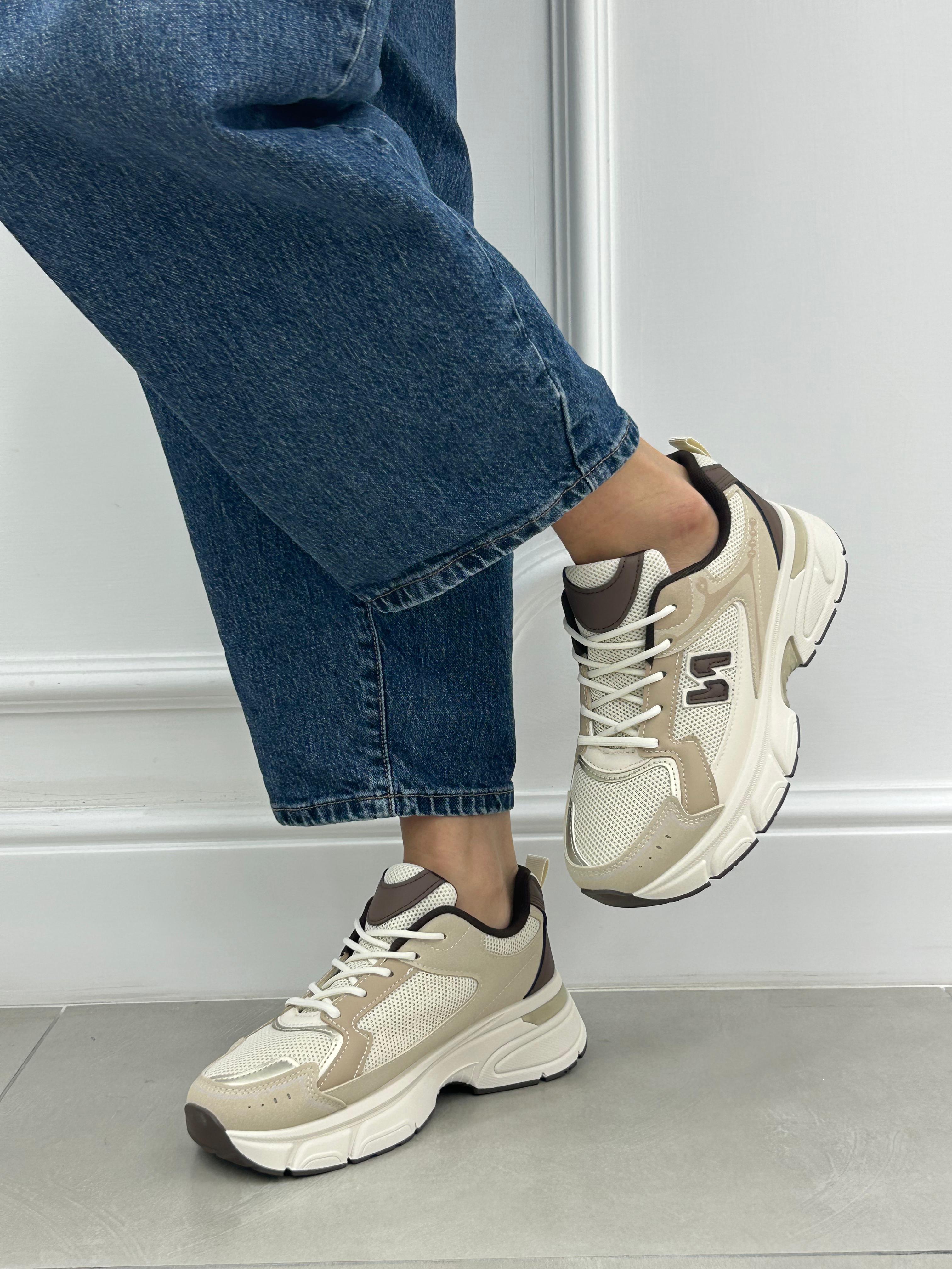SNEAKERS EVERYDAY NEW P/E26