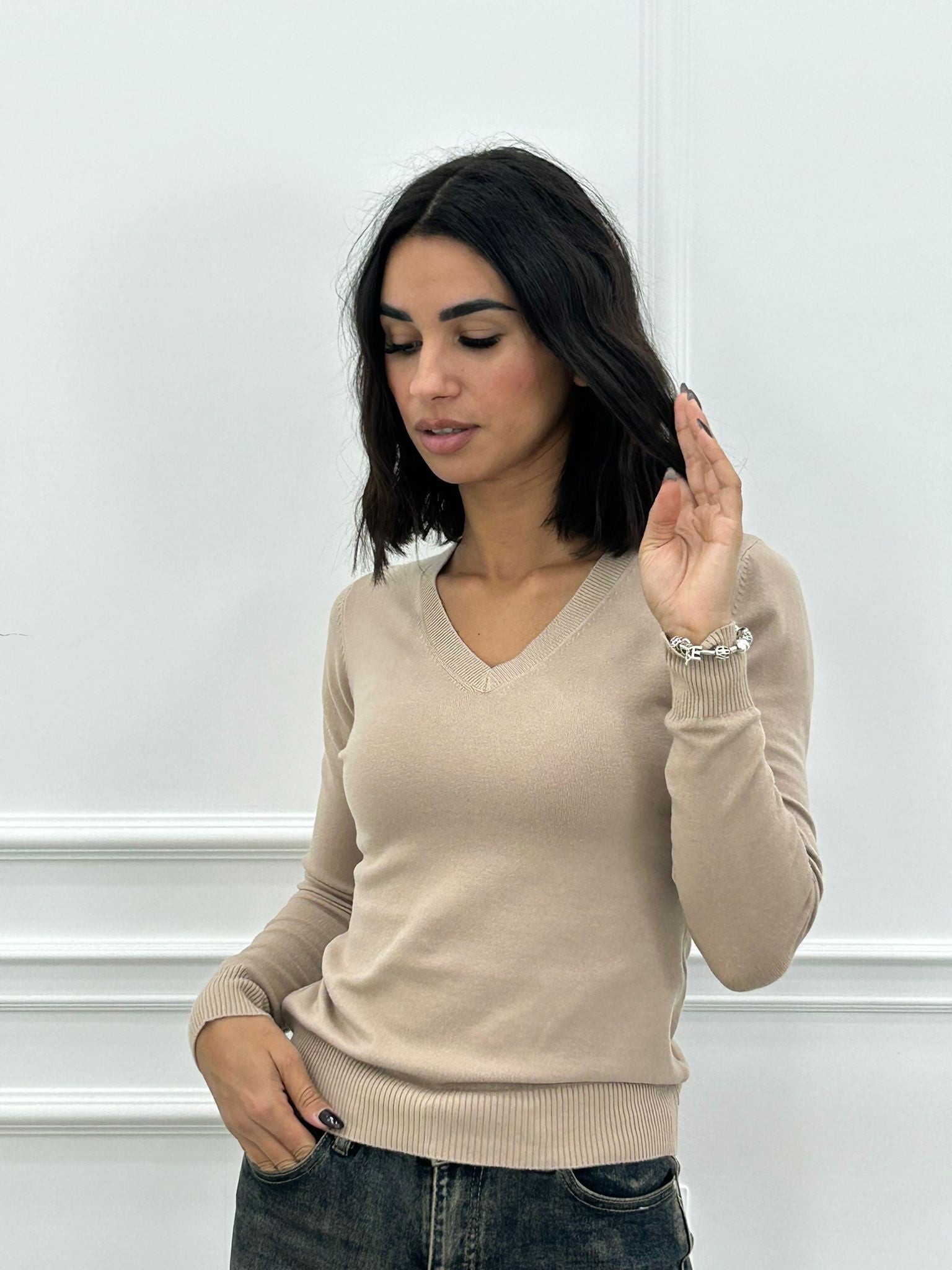 MAGLIONCINO SCOLLO PUNTA NEW AI26