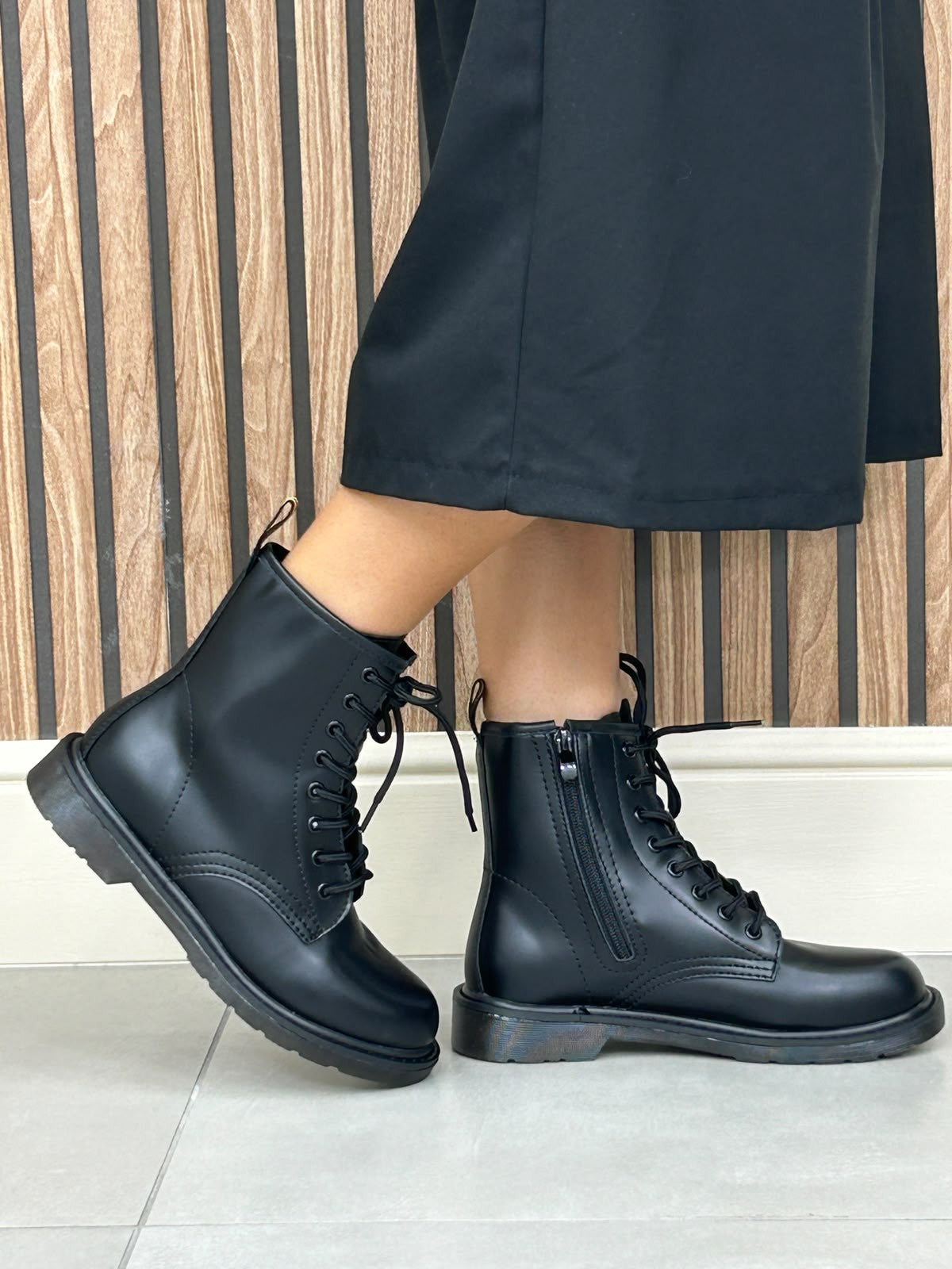 ANFIBIO LONDON NEW AI/27