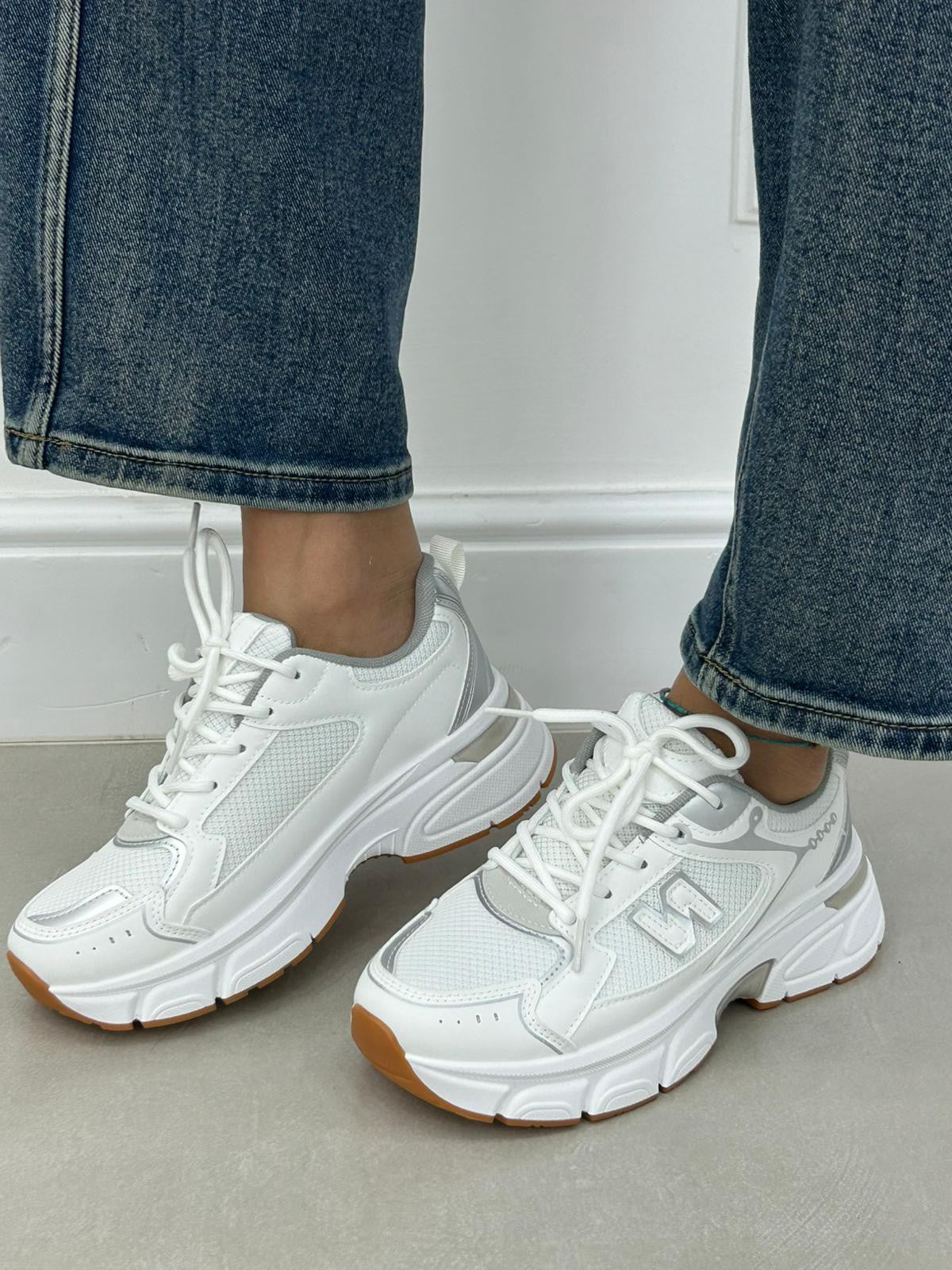 SNEAKERS RUNNER NEW AI26