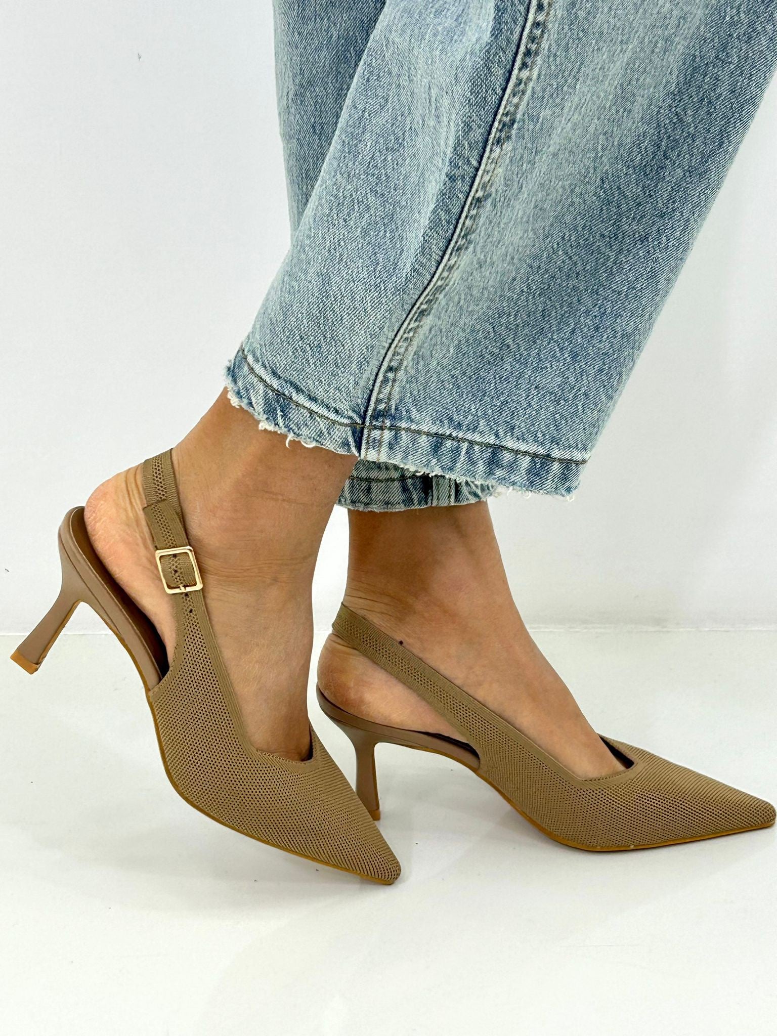 DECOLLETE BON TON NEW P/E26