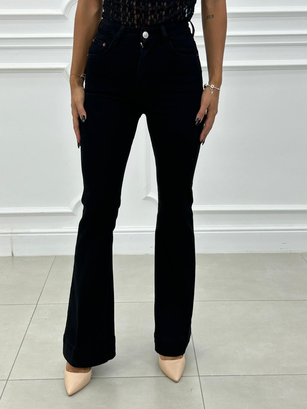 JEANS BLACK FALRE NEW AI26