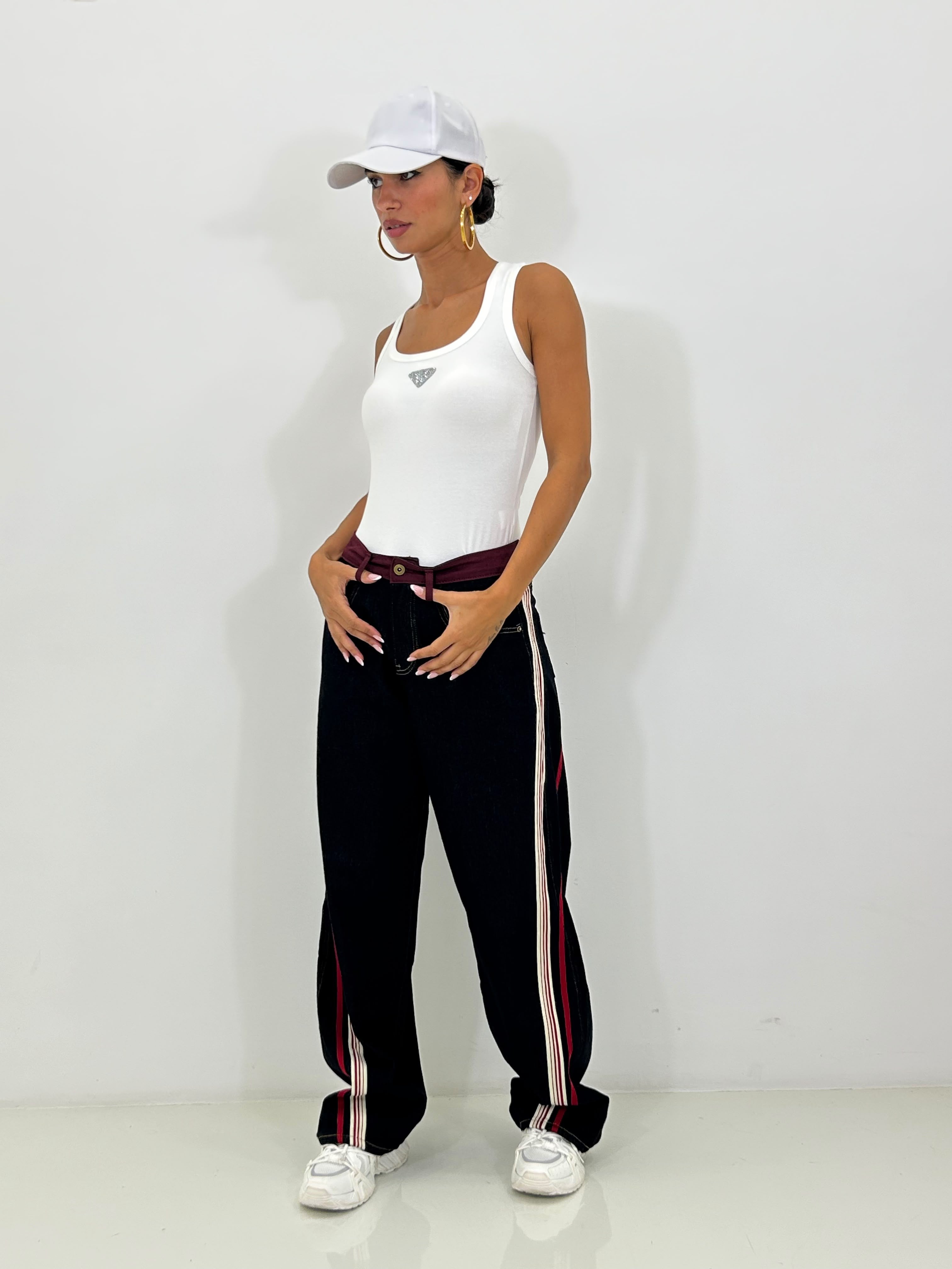 mq22535_denim_8.jpg