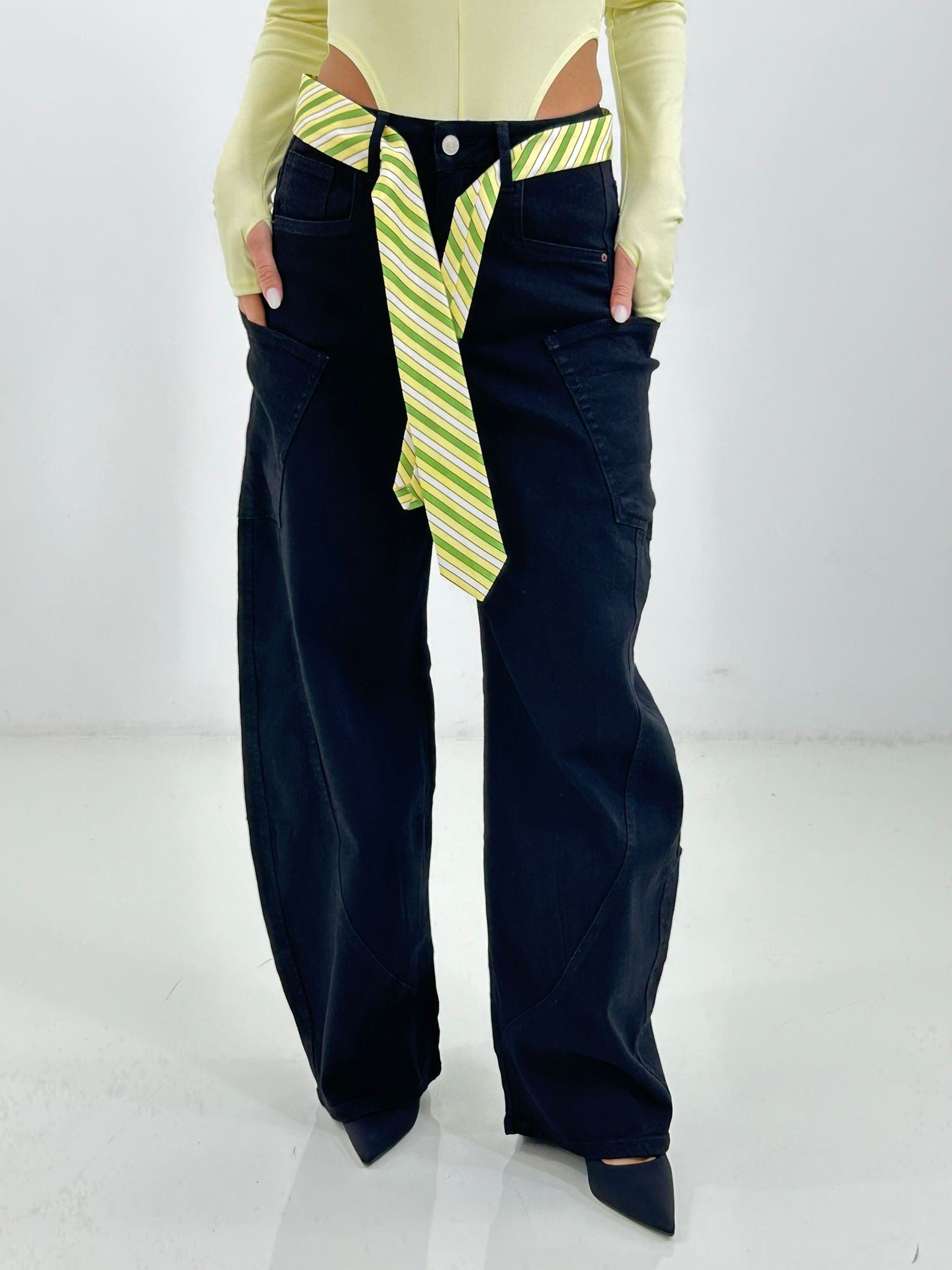JEANS BAGGY STYLE NEW P/E26