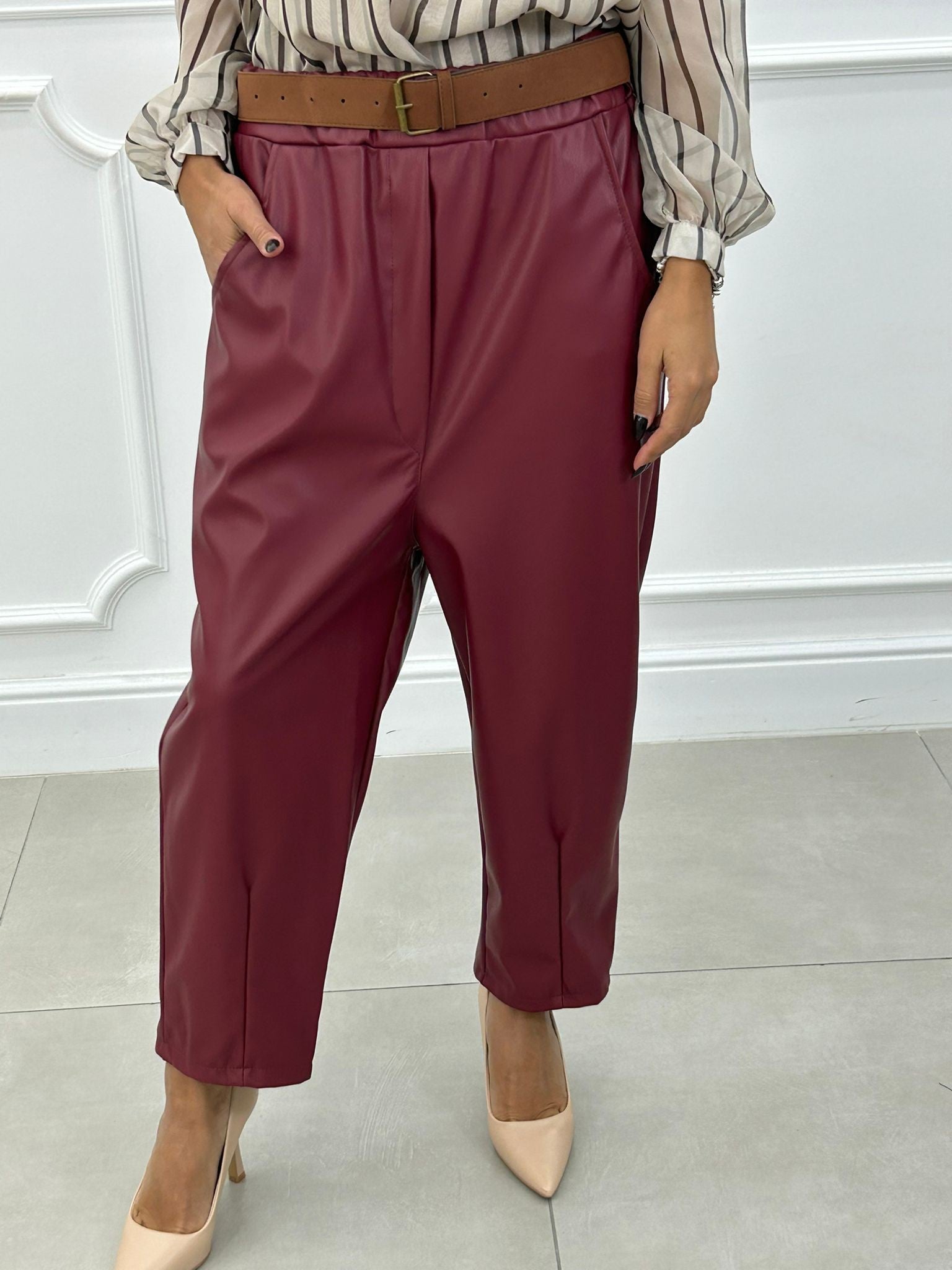 PANTALONE CROPPED IN ECOPELLE NEW AI26