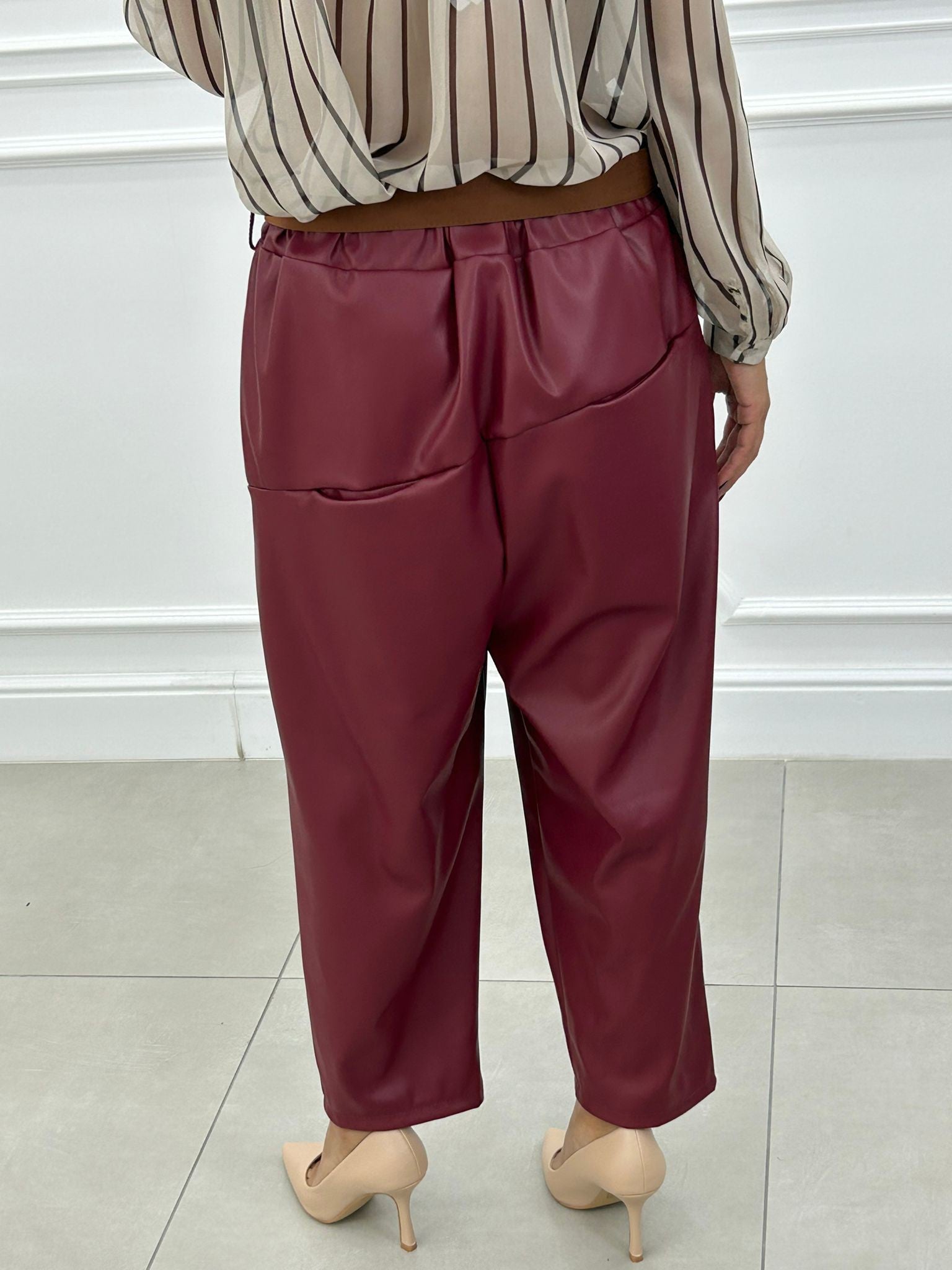 PANTALONE CROPPED IN ECOPELLE NEW AI26