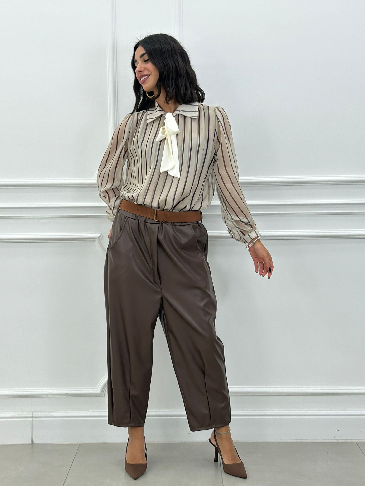 PANTALONE CROPPED IN ECOPELLE NEW AI26