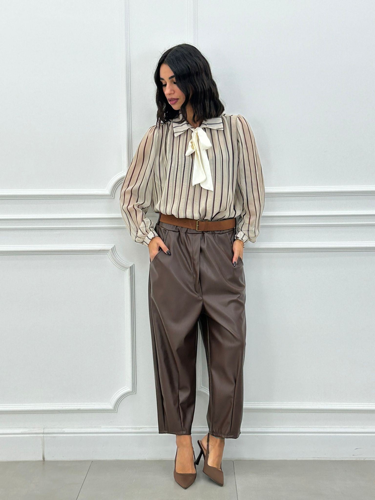 PANTALONE CROPPED IN ECOPELLE NEW AI26