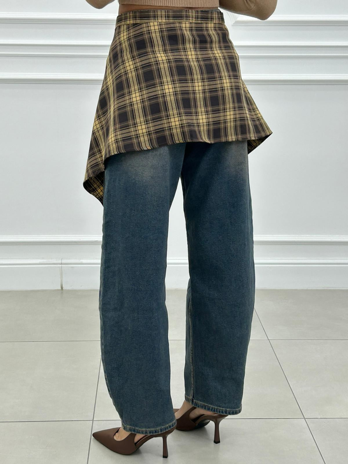 JEANS CON LAYERING FINTO CAMICIA NEW AI26