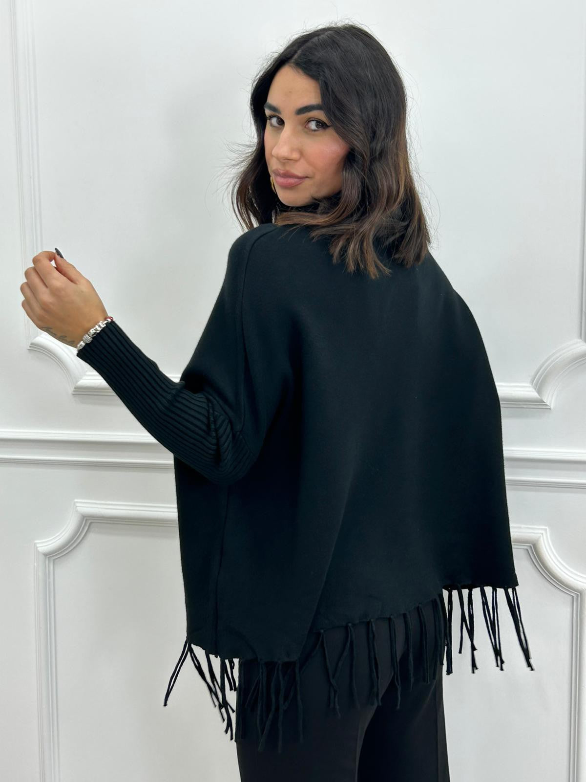 MAGLIA CON FRANGE NEW AI26