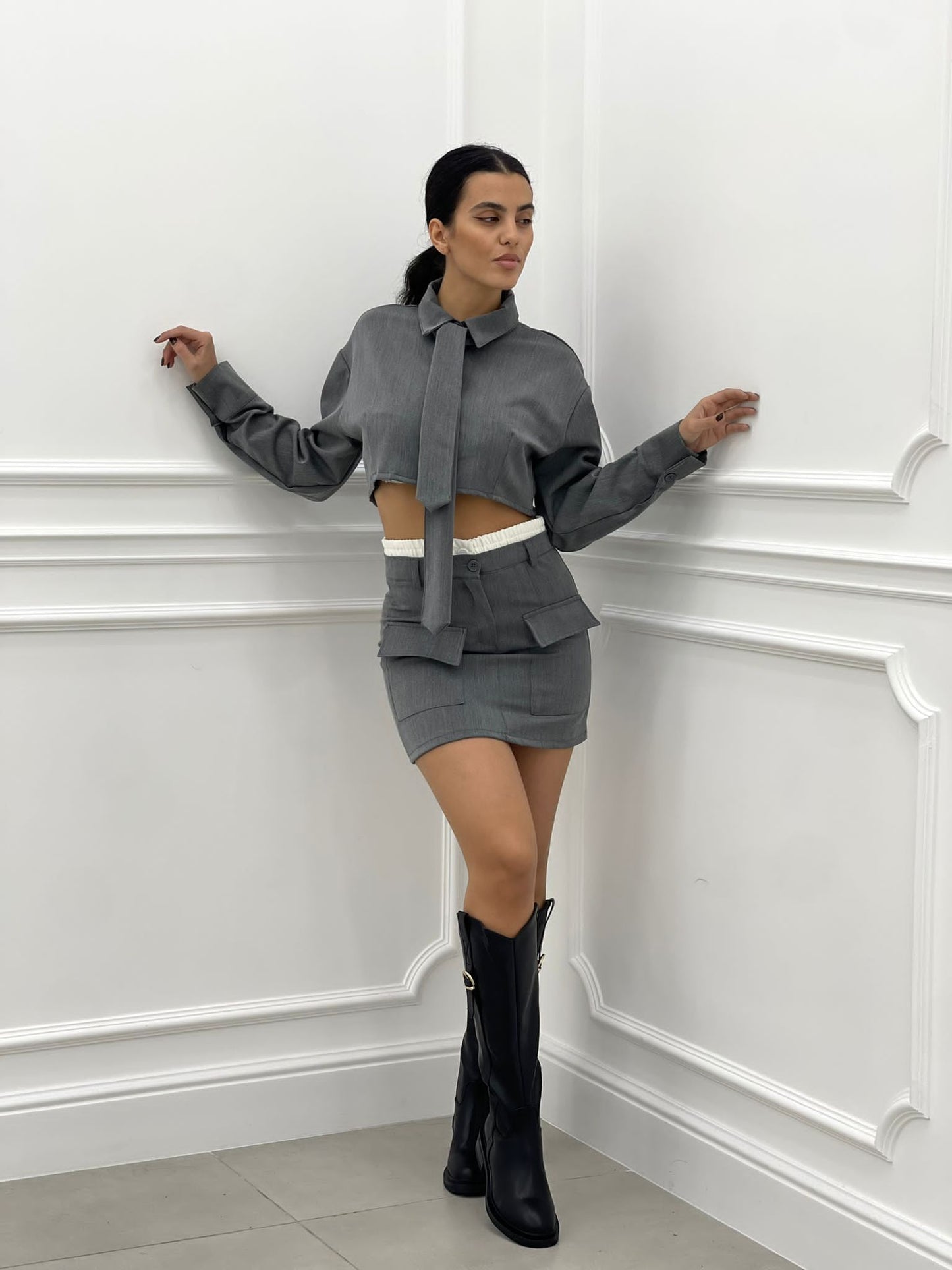 COMPLETO CAMICIA CON CRAVATTA E GONNA